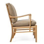 OW149-2 Colonial Sofa in Terra Leather