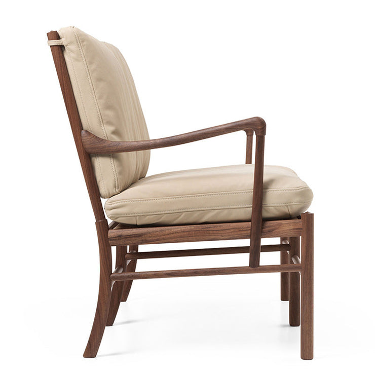 OW149-2 Colonial Sofa in Terra Leather