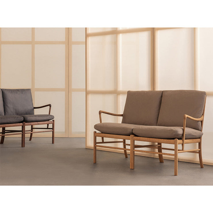 OW149-2 Colonial Sofa in Terra Leather