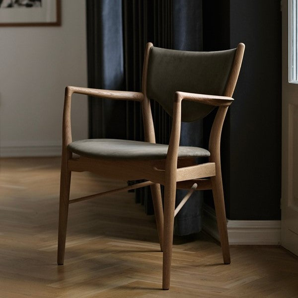 House of Finn Juhl - 46 Armchair in Oak Wood - Dining Chair 