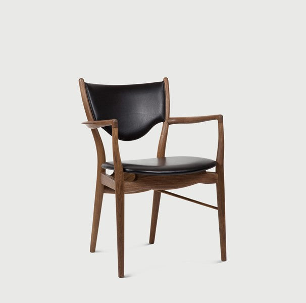 House of Finn Juhl - 46 Armchair in Walnut Wood - Dining Chair 