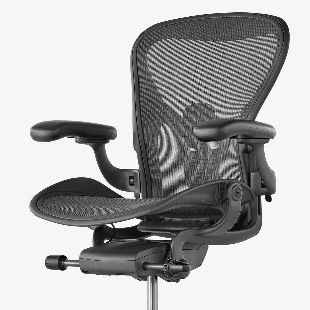 READY TO GO New Aeron Chair Graphite in Size B Authorized Dealer for READY TO GO