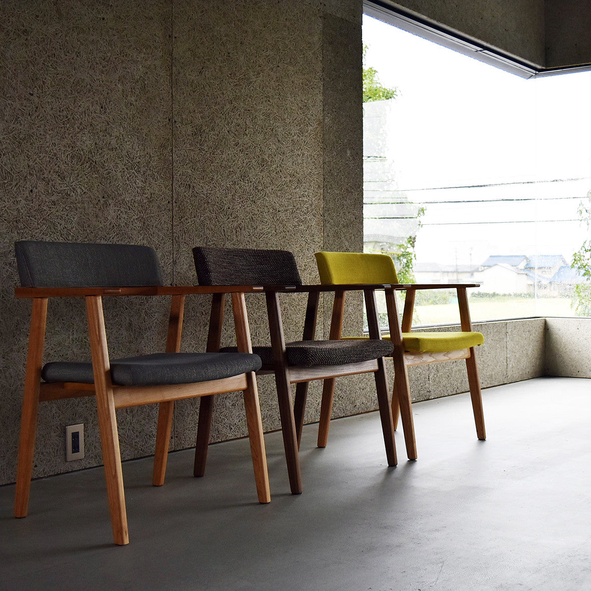 Nagano Interior - RISERVA arm chair DC309-1W - Dining Chair 