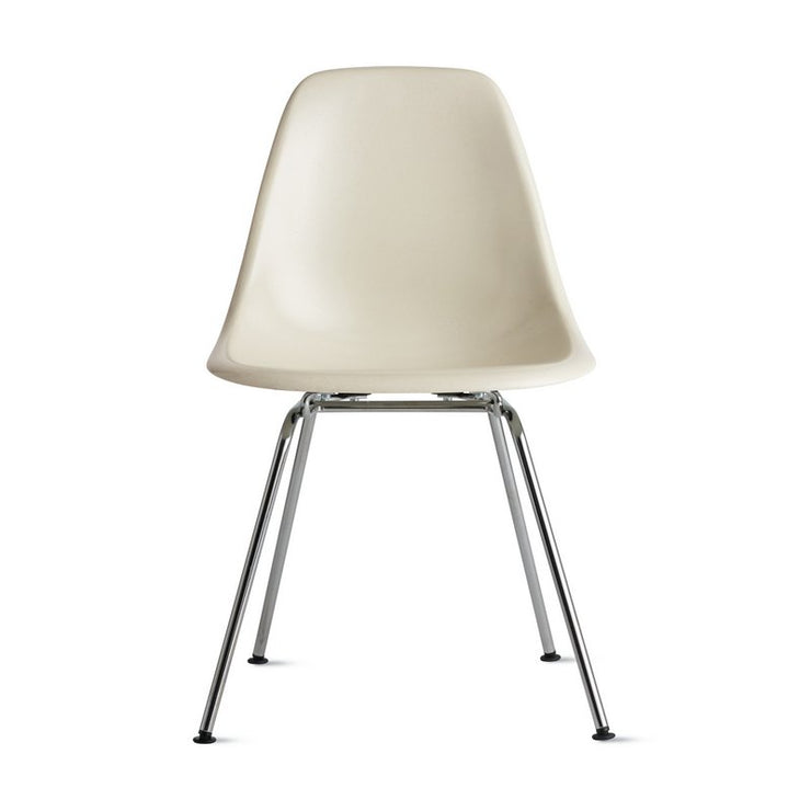 Herman Miller - Eames Molded Fiberglass Side Chair 4-leg Base - Dining Chair 