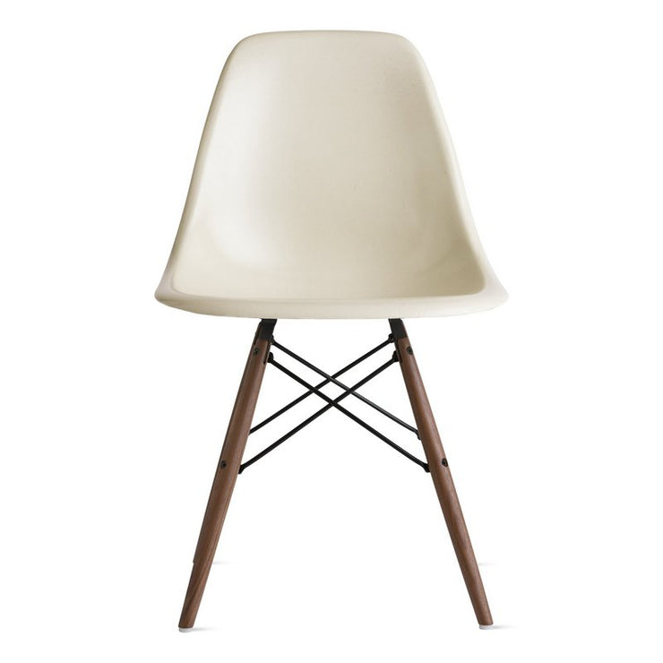 Herman Miller - Eames Molded Fiberglass Side Chair Dowel Base - Dining Chair 
