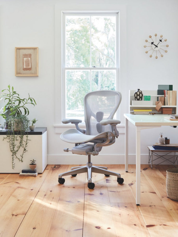 Herman Miller - New Aeron Chair Carbon in Size B - Task Chair 