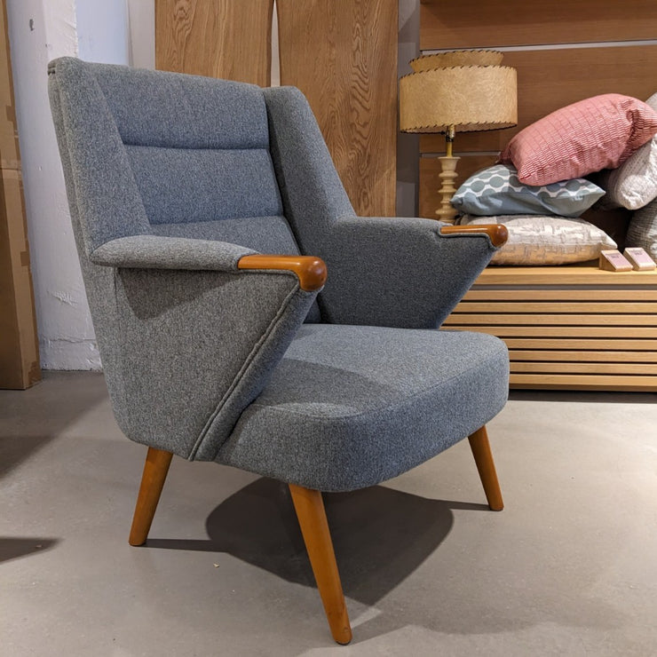 Rental - RENTAL_Scandinavian Armchair - Rental 